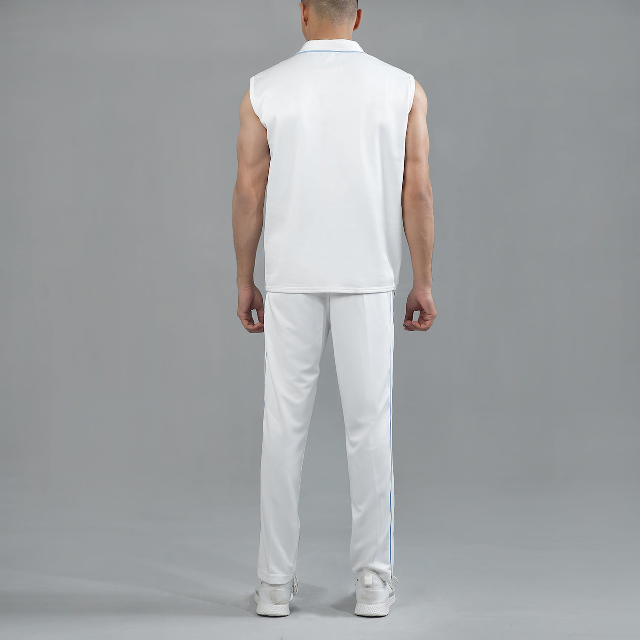 FIREOX Sleeveless Sweater, White Blue